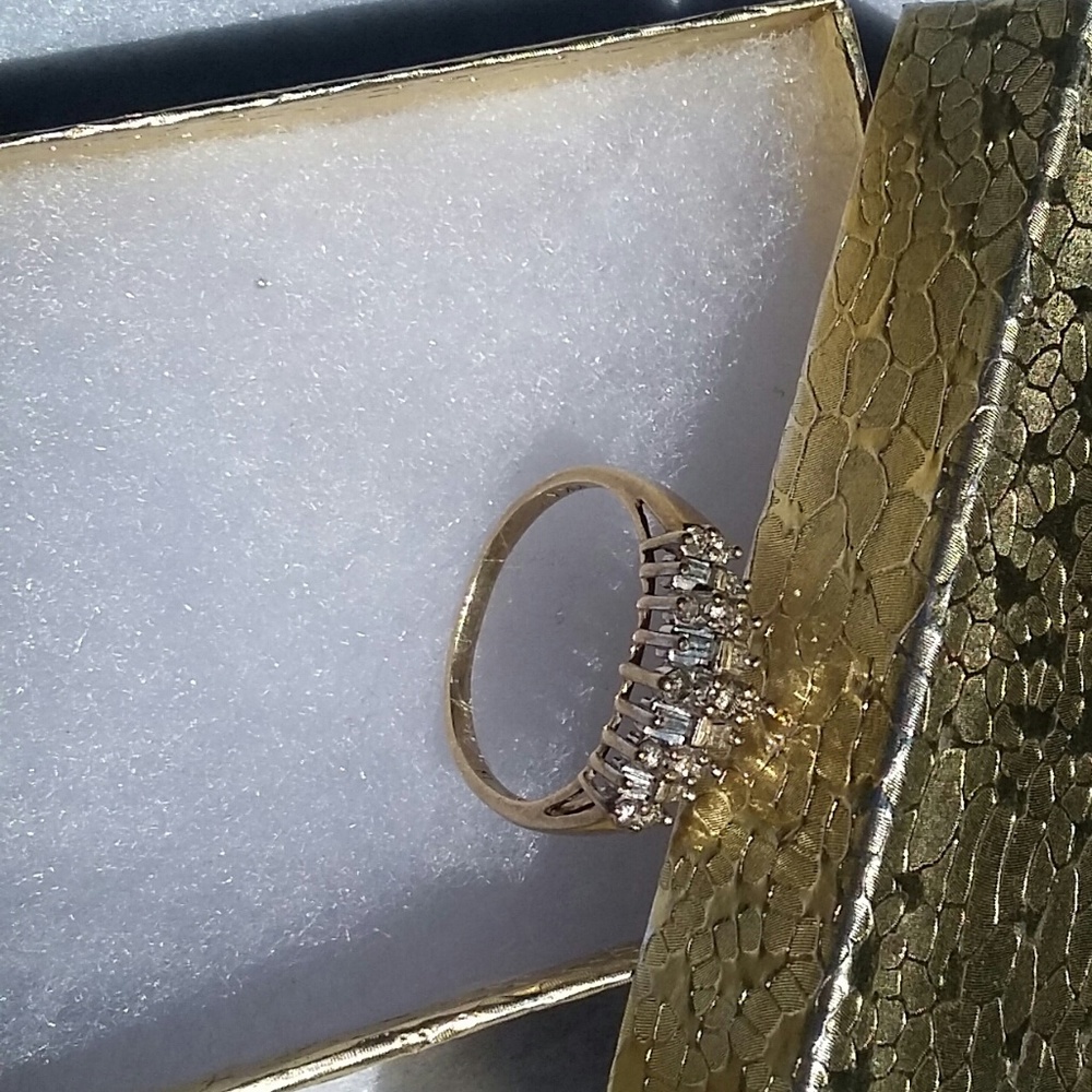 10k Gold Baguette ring with Solitaires